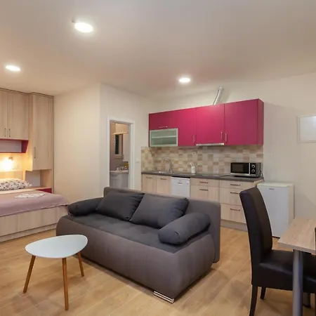 Vito I Cvita Apartamento Makarska